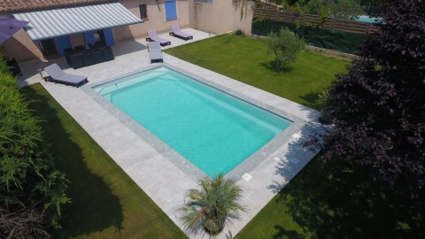 Vente de piscine à fond plat en Gironde